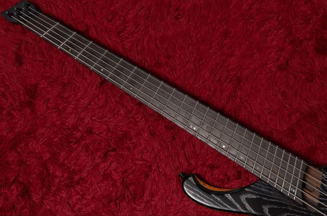 ベース Ibanez EHB1135MS