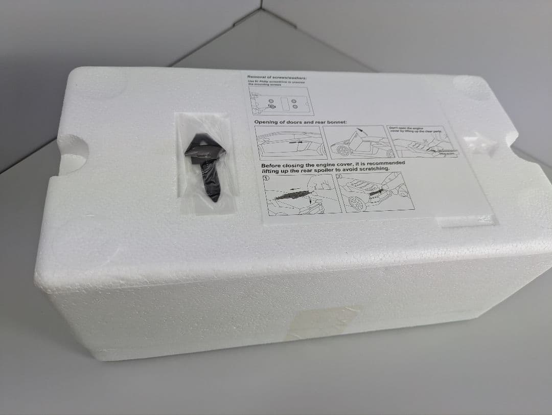 1/18 ミニカー オートアート　ランボルギーニア ヴェンタドール S Aa