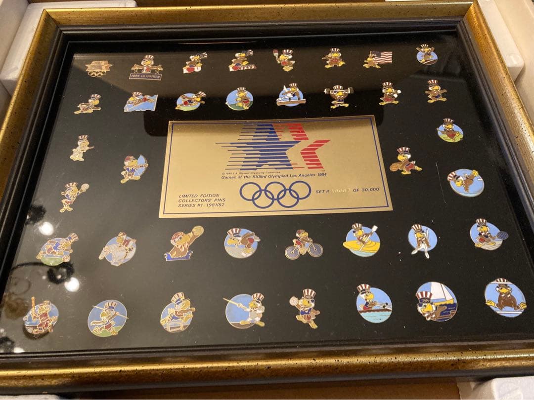 ロサンゼルス　ロスオリンピック　コレクターズ　ピン　バッジ