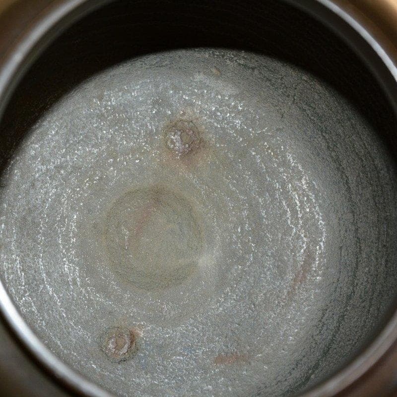 唐銅繰口水指　蕨波地紋　西村道也造　極：十三代宮崎寒雉　茶道具　古物　送料無料