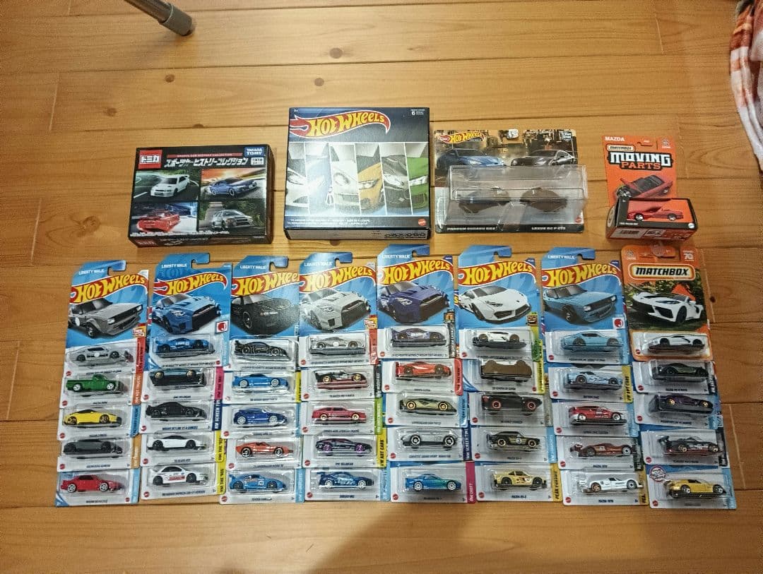 Hot Wheels ミニカーセット トミカ　マッチボックス　新品　日本車