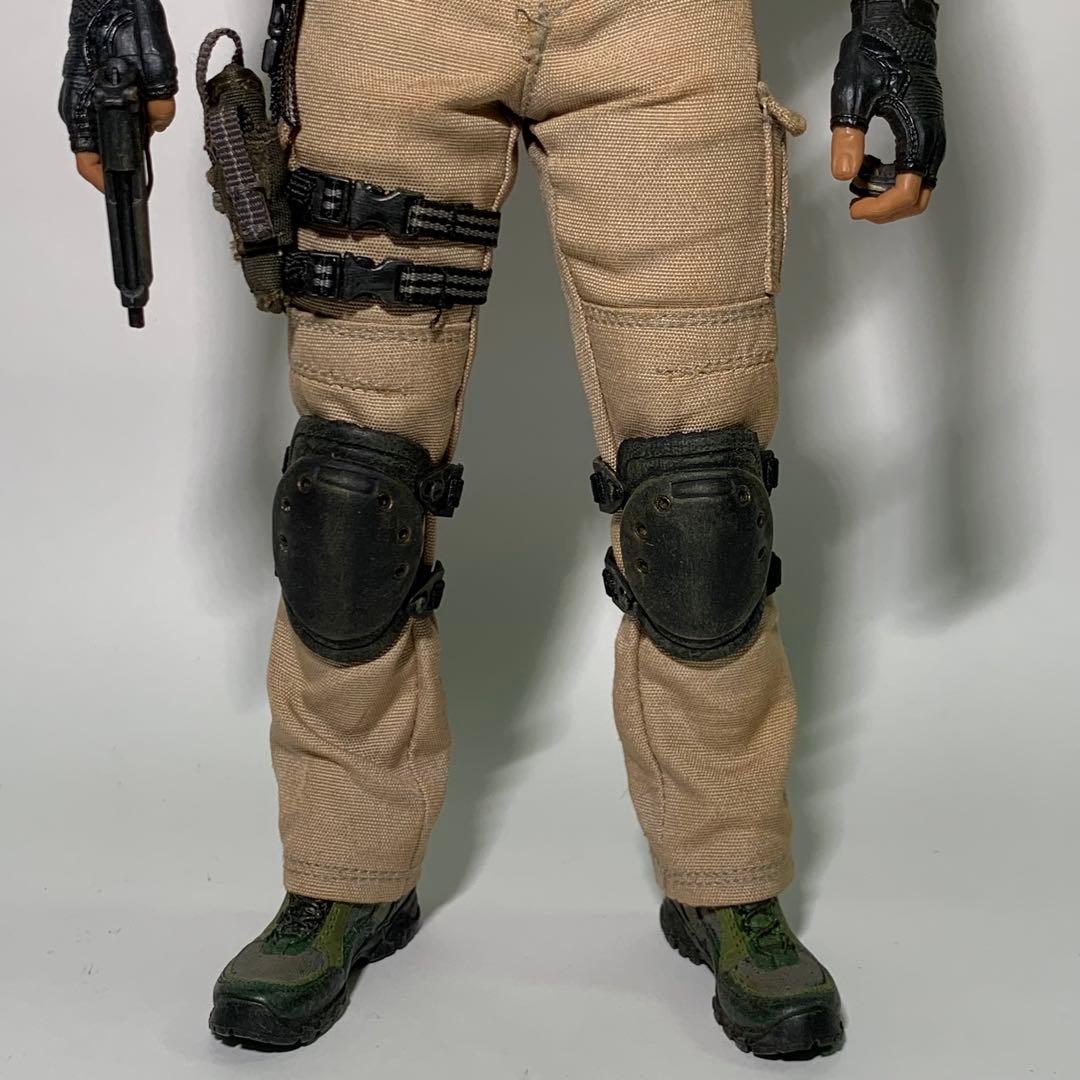 ホットトイズ 1/6 クリス・レッドフィールド（BSAA）　バイオハザード5