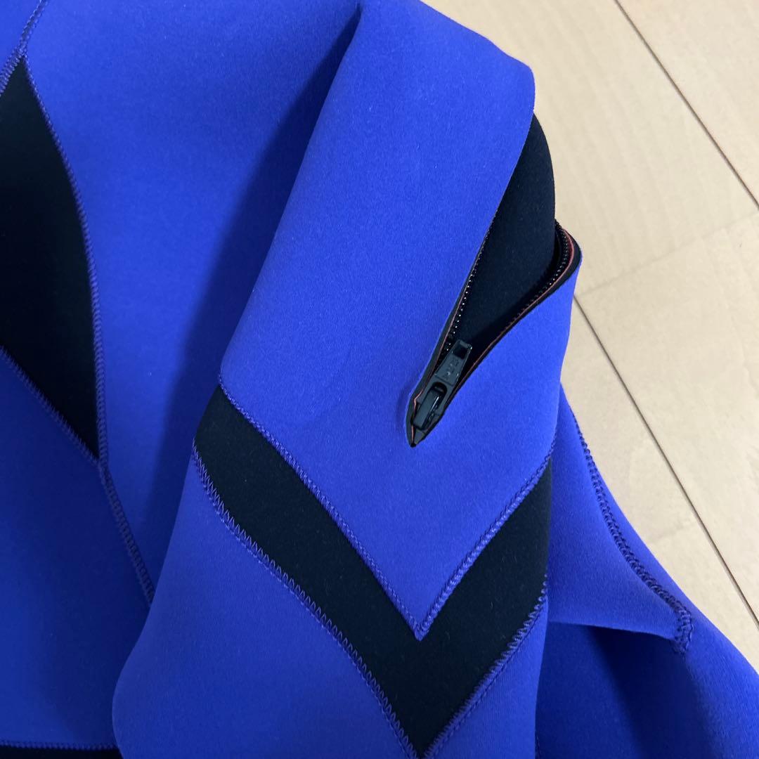 maxim 紫色ショートスリーブウェットスーツ