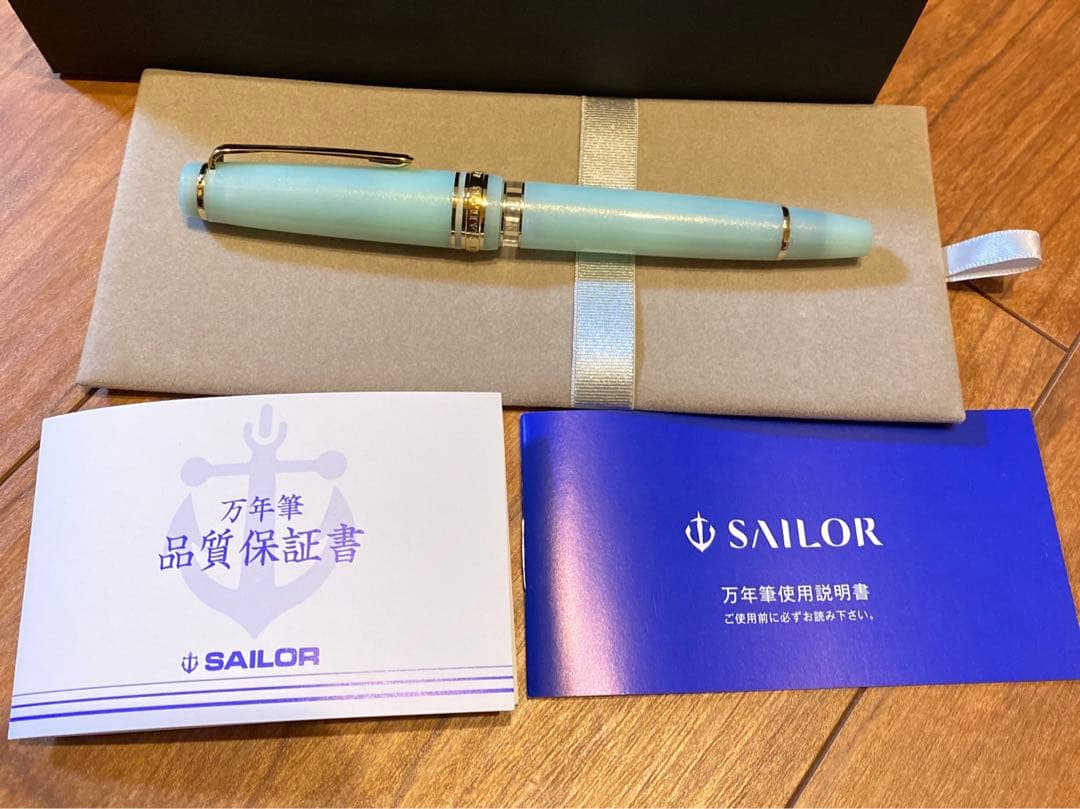 新品　字幅F ペントノート オリジナル 万年筆 しのぶの翠色。