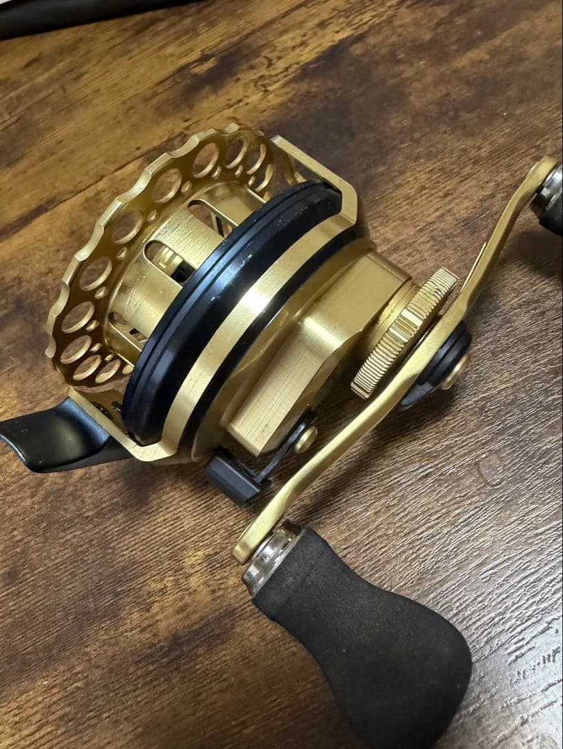 シマノ セイハコウ SP RC83 右ハンドルリール