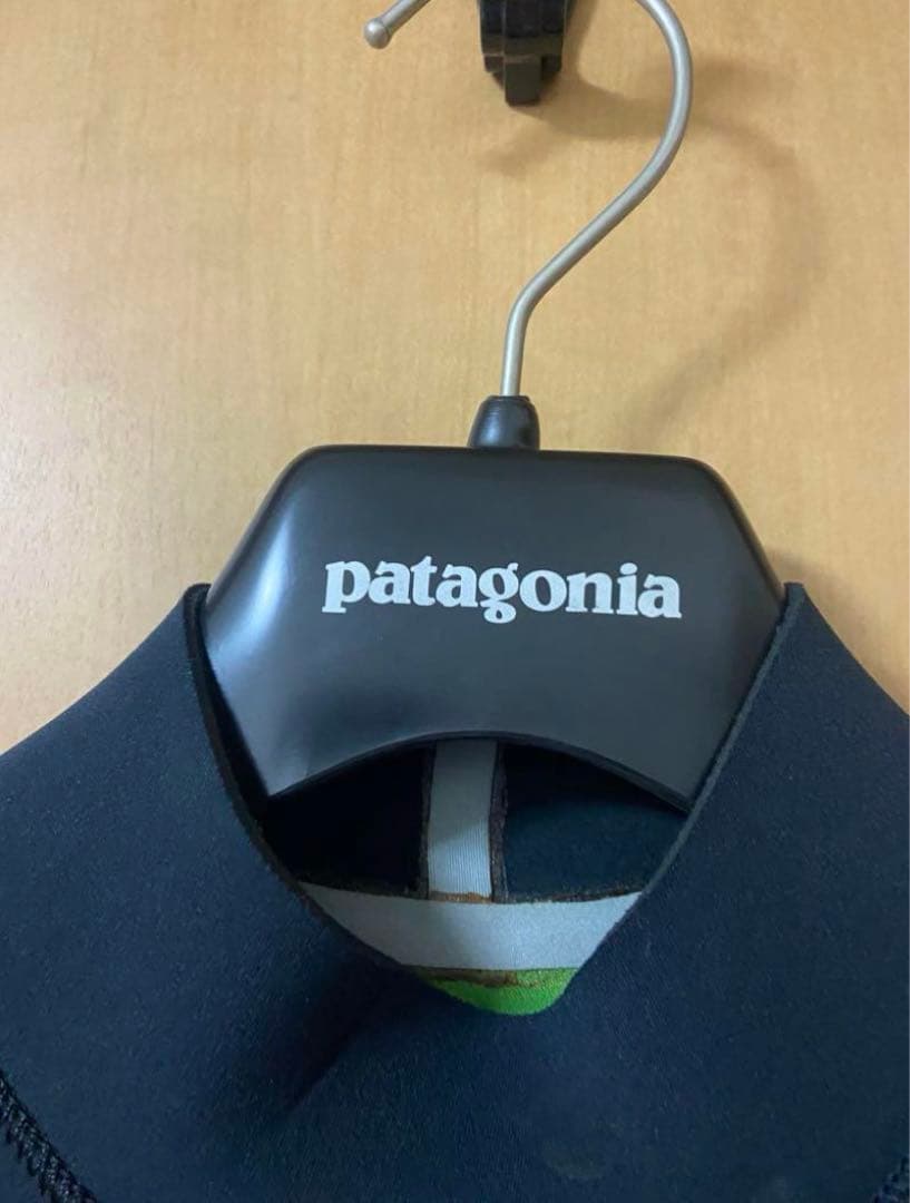 試着のみ未使用パタゴニア　ウェットスーツ