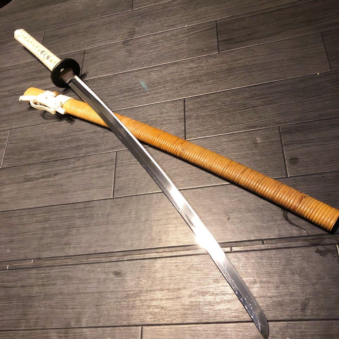高級模造刀　籐巻拵え　居合刀　藤巻鞘　白拵え　合金　籐巻柄　重みあり