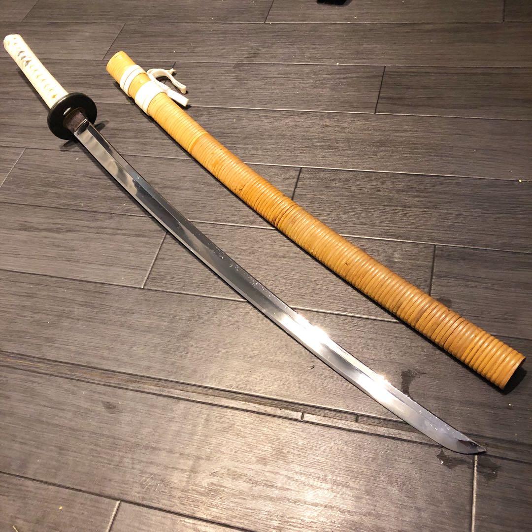 高級模造刀　籐巻拵え　居合刀　藤巻鞘　白拵え　合金　籐巻柄　重みあり