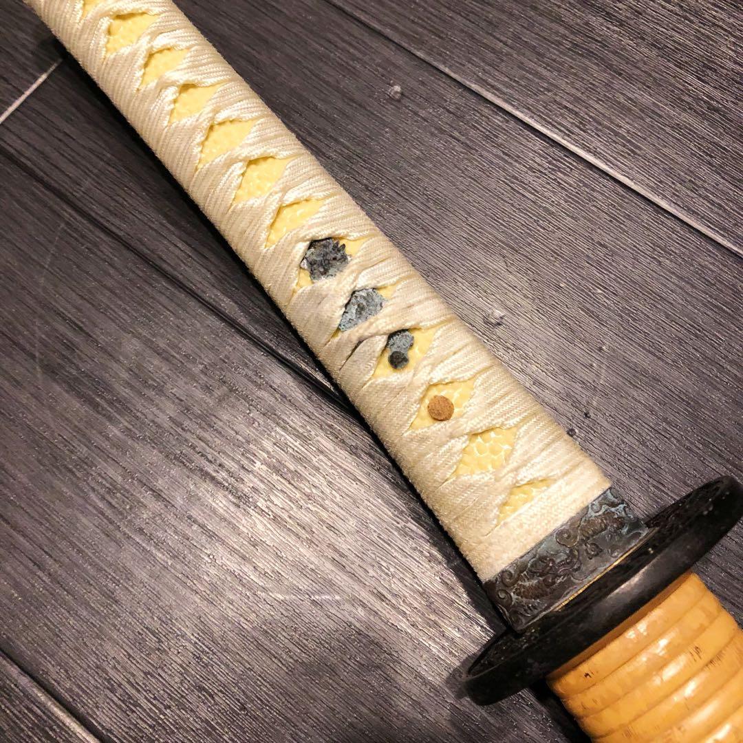 高級模造刀　籐巻拵え　居合刀　藤巻鞘　白拵え　合金　籐巻柄　重みあり