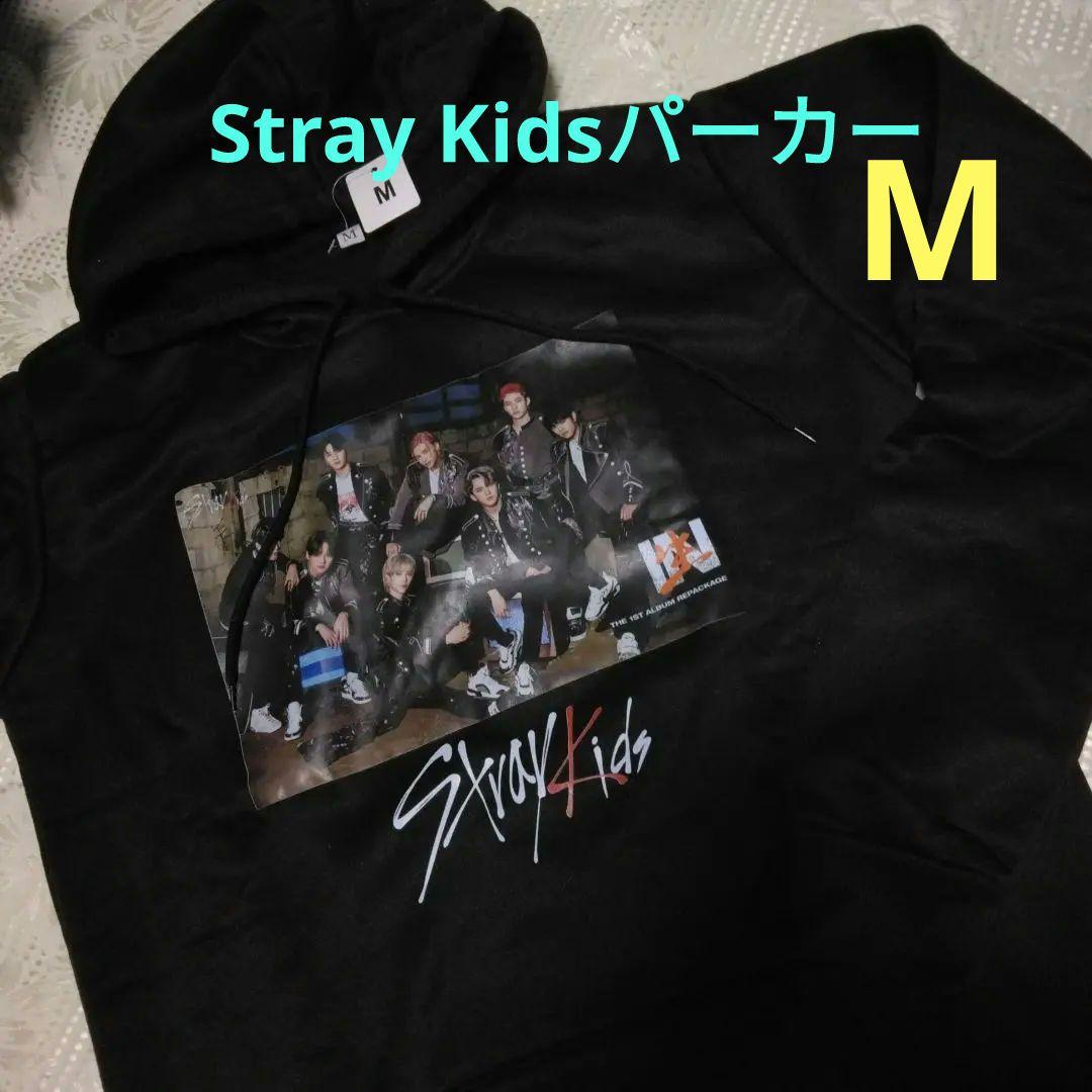 StrayKids　パーカー黒 M　1STアルバム INトレーナー 写真 スキズ