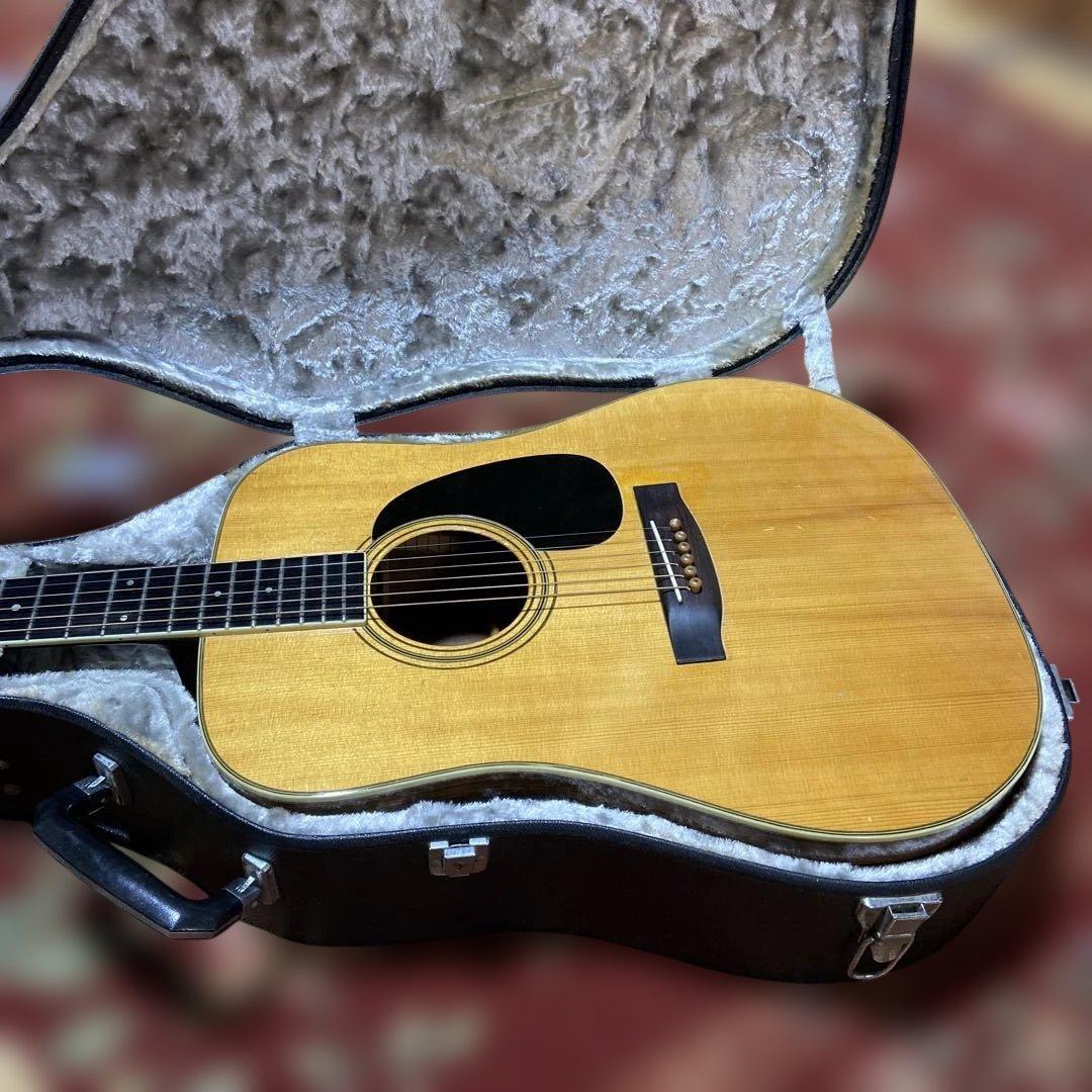 Sada yairiアコースティックギター