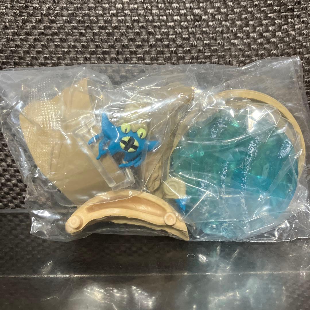 【激レア：新品未開封】立体ポケモン図鑑　オムナイト&オムスター　フィギュア