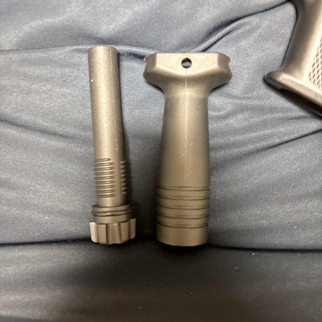 東京マルイ M4CQB ライトプロ電動ガン 　フォアグリップ付き