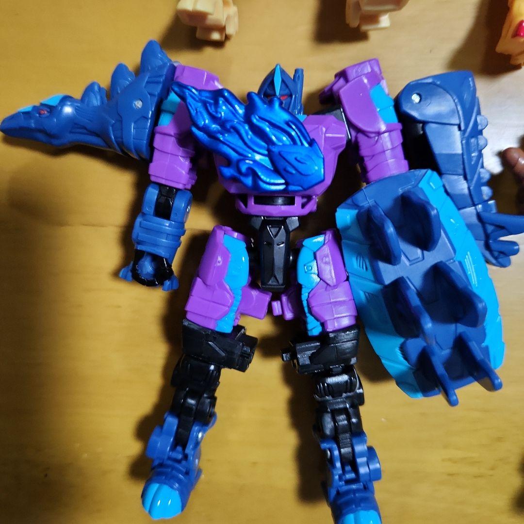 トランスフォーマー　ワイルドキング　エナジービースト8体セット