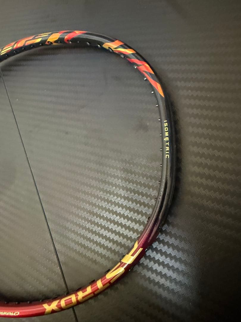 ヨネックス　アストロクス99Pro