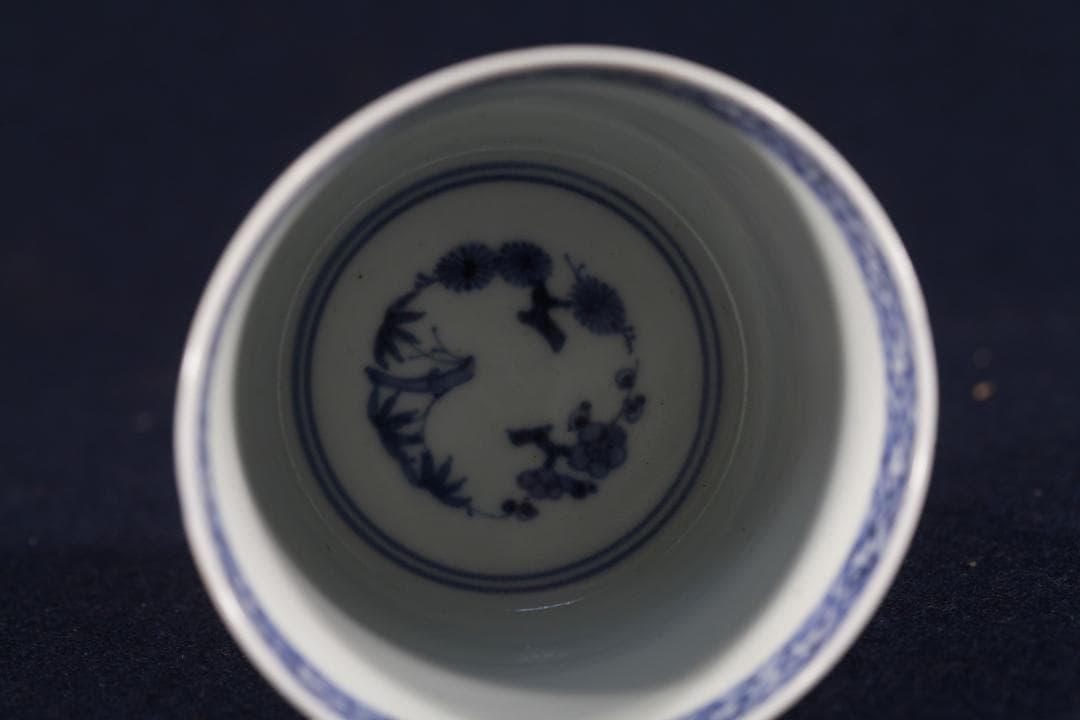 く*う様 402　古伊万里大振染付菖蒲草花八橋図蕎麦猪口 無傷美品 江戸中期