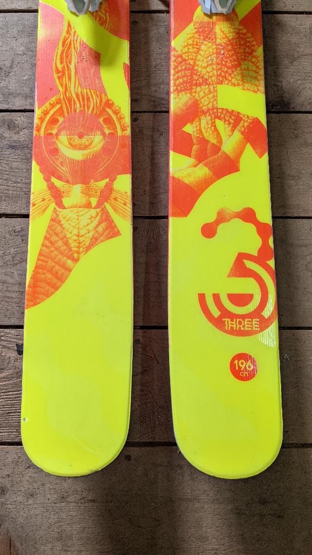 スキー 196 VOLKL Three 3 + Marker Griffon