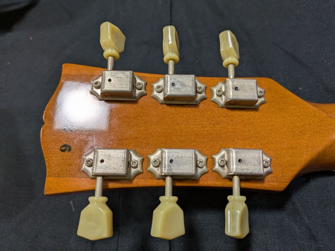 [TAK BURST BUCKER] Gibsonレスポールゴールドトップ