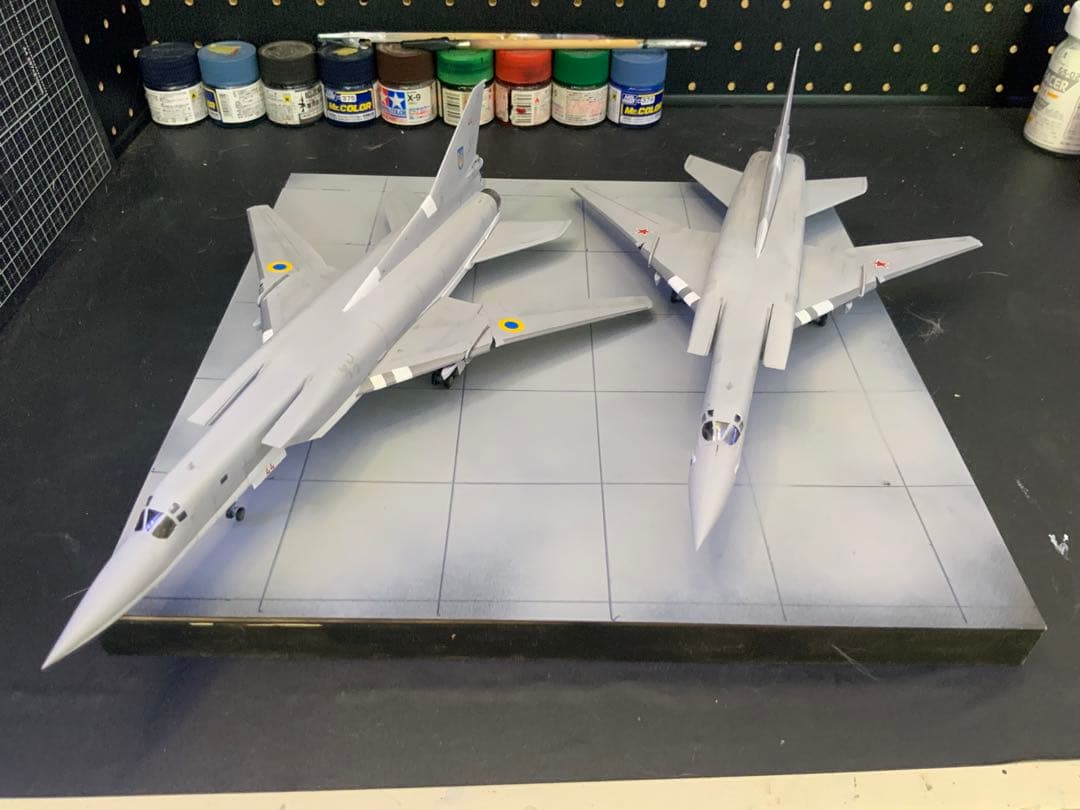 1/144スケールTu22M3中距離爆撃機2機セット