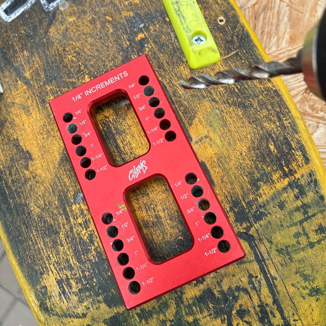 Chems Skateboard Wheelbase Mod Tool　赤