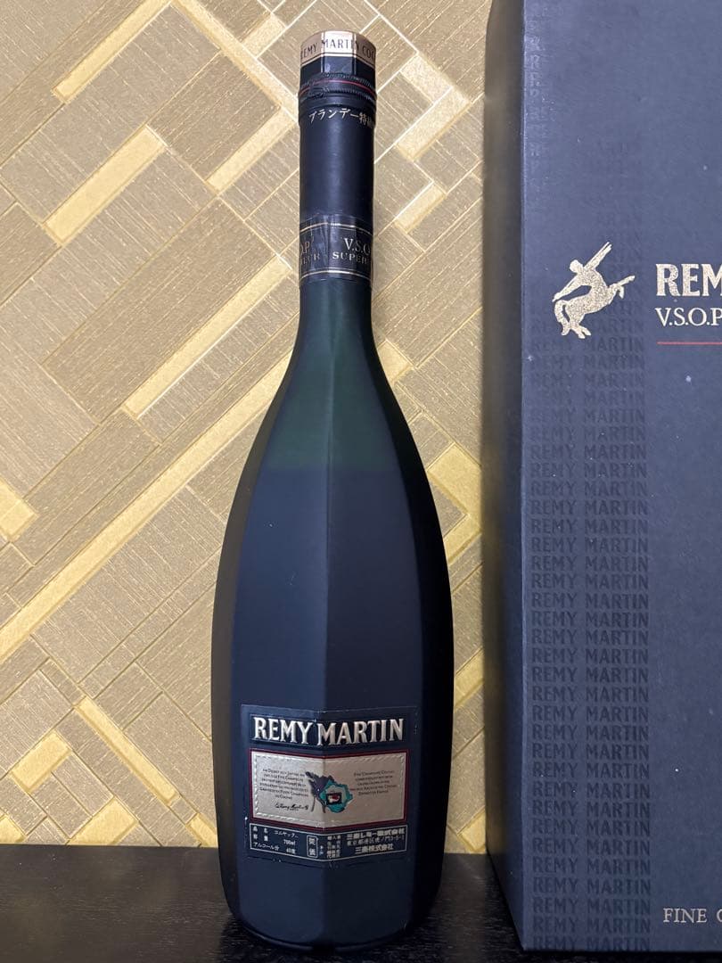 REMY MARTIN VSOP SUPERIEUR 750ml 40％箱入り