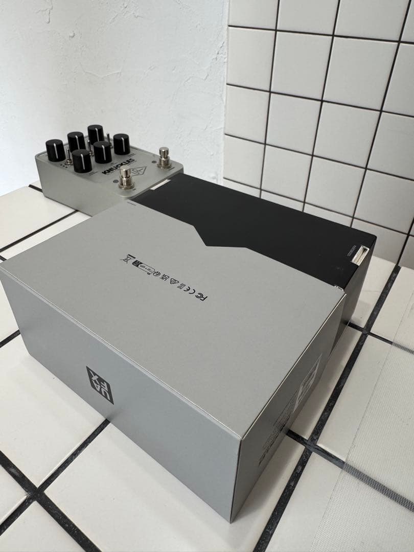 ギター UAFX KNUCKLES