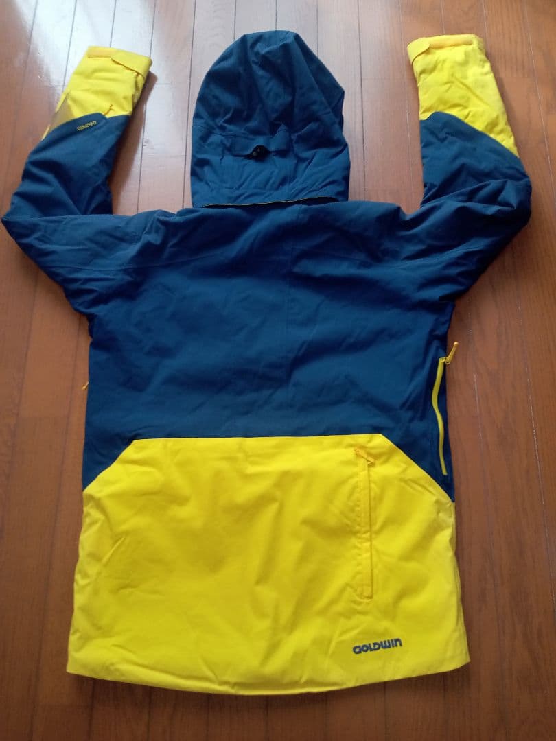 限定品　Goldwinスキーウェア