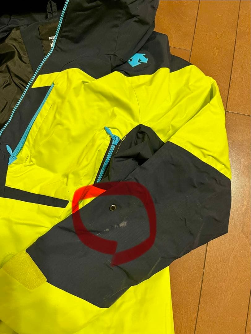 デサントスキーウェア上S,下M