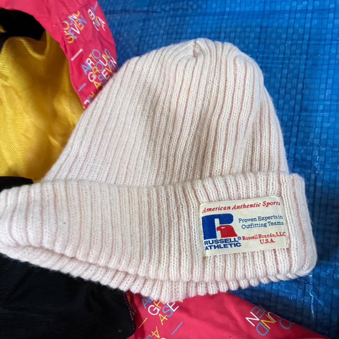 スキーウェアセット 赤ジャケット 黒パンツ １６０・帽子・手袋セット