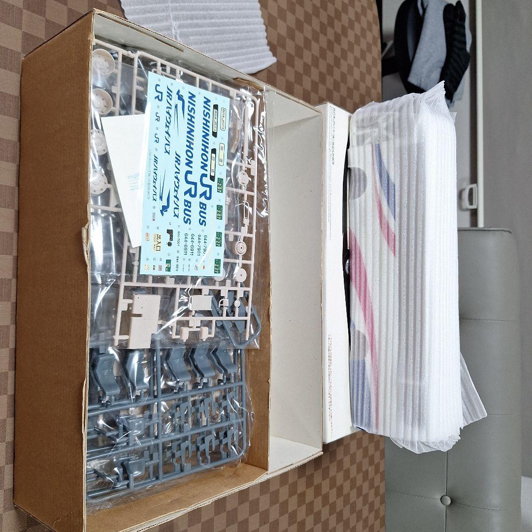 JR西日本バス、32.1プラモデルみ組み立て、箱目立ったキズ汚れありません