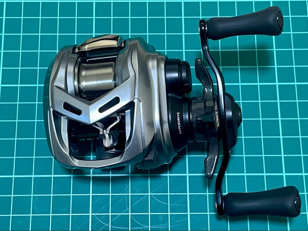 【美品】ダイワ 21 アルファス SV TW 800XHL