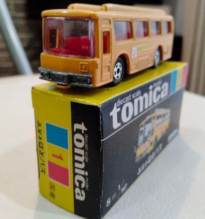 激レア トミカ 黒箱 ふそう はとバス