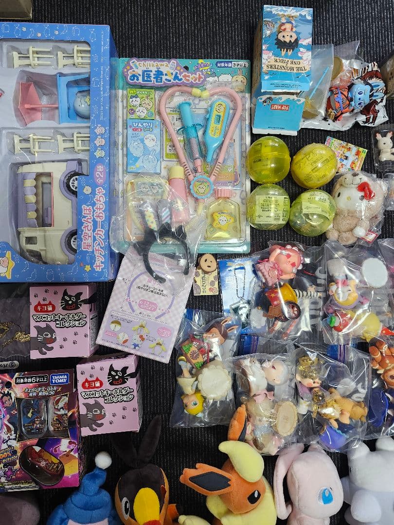 ポップマート　すみっコぐらし　ポケモン　ぬいぐるみ　まとめ売り