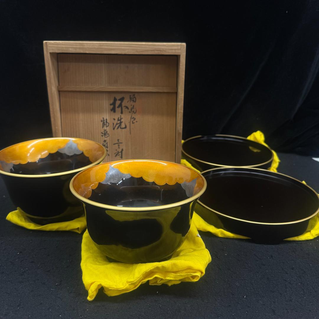 輪島塗　鶴亀蒔絵　壹対　高級漆器 共箱　共布