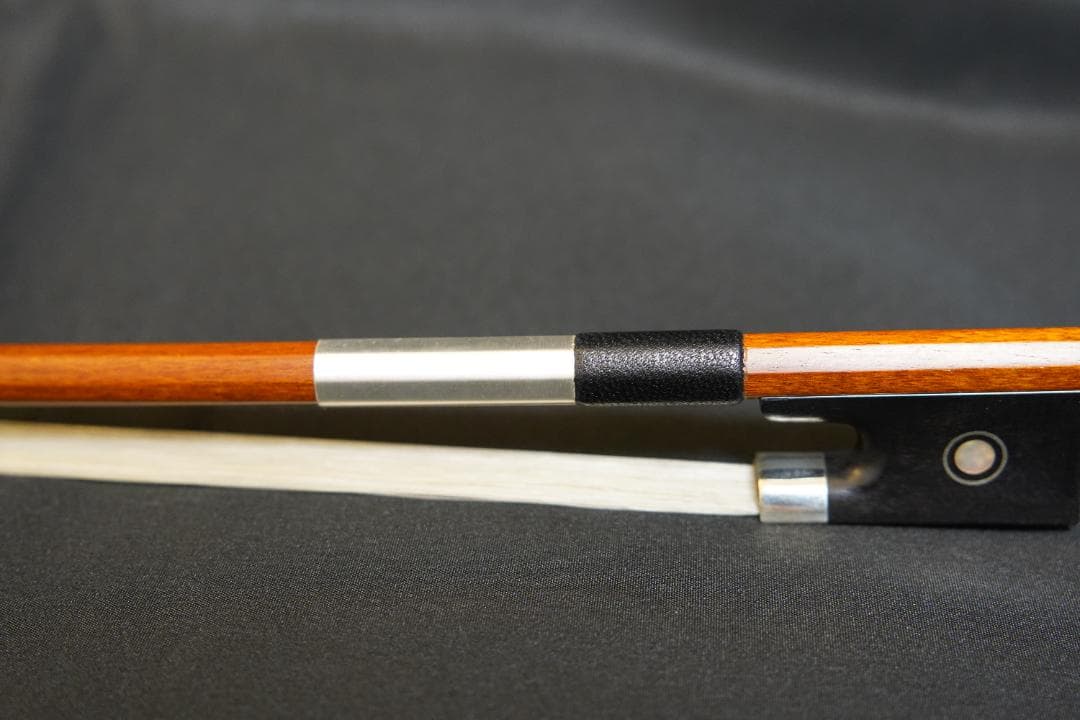 メロディー様　バイオリン　弓　フェルナンブーコ　新品　1/2 ☆2