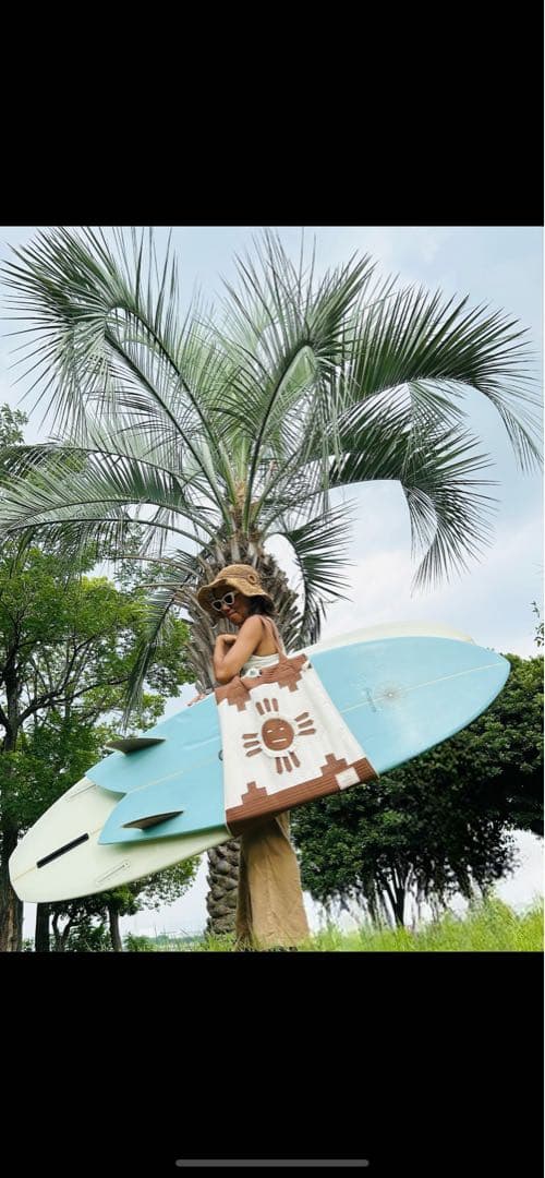 バッグにもなるサーフボードキャリーバッグ