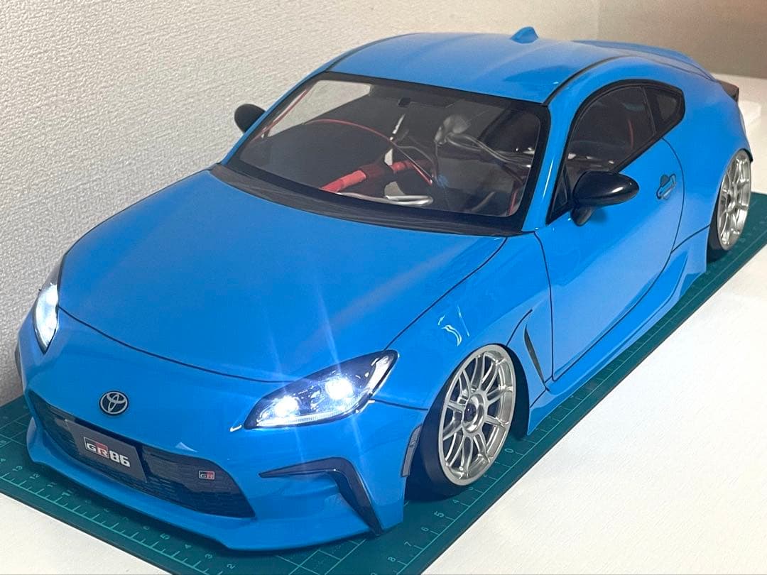 タミヤラジコンボディ　GR86 ブライトブルー風