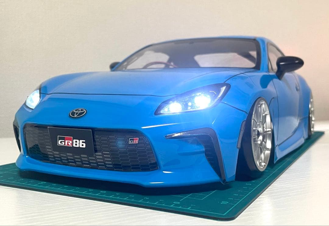タミヤラジコンボディ　GR86 ブライトブルー風
