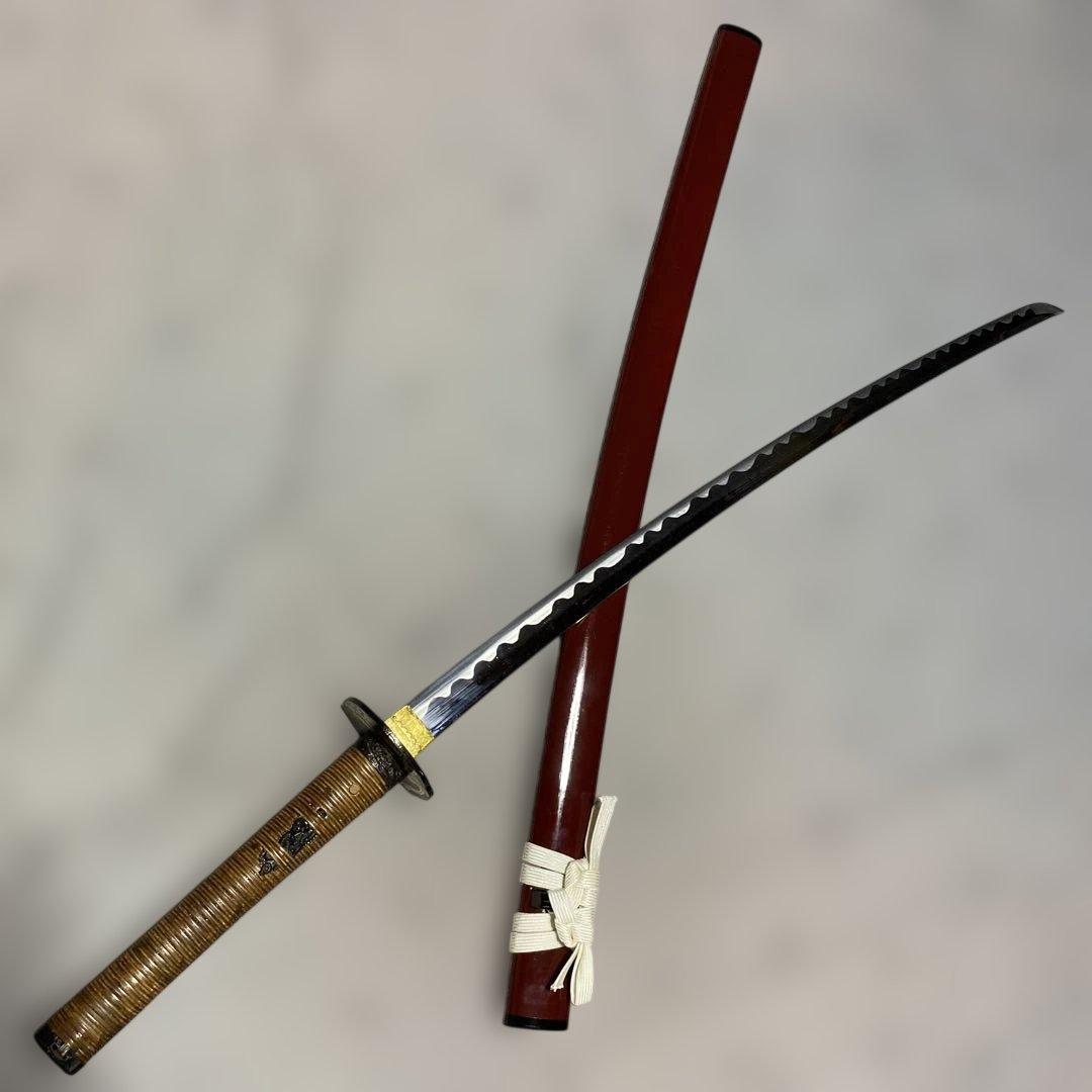 高級模造大刀 藤巻柄 竹笹図木瓜鍔 小豆色呂鞘