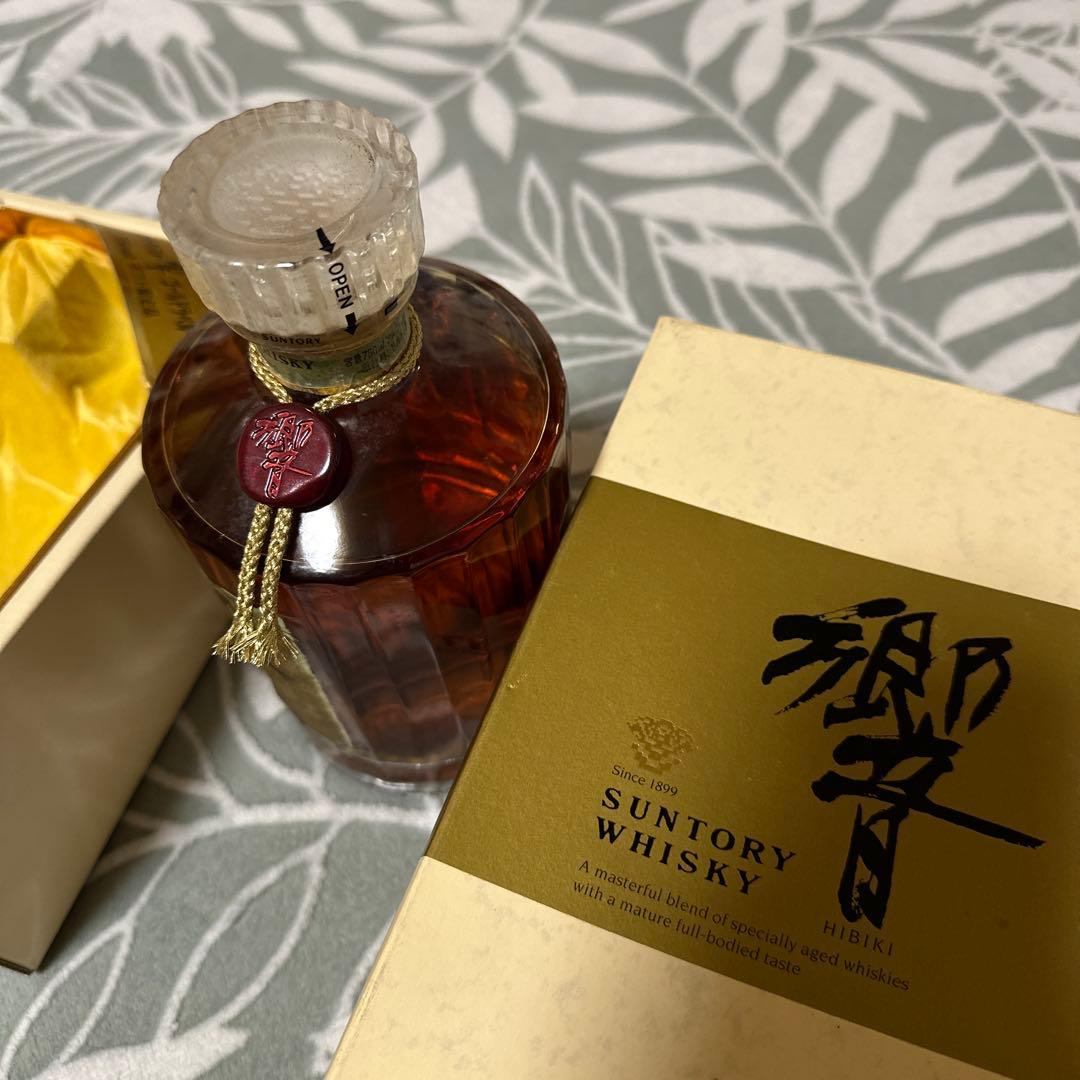 Suntory Hibiki ゴールドラベル ウイスキー 箱入り