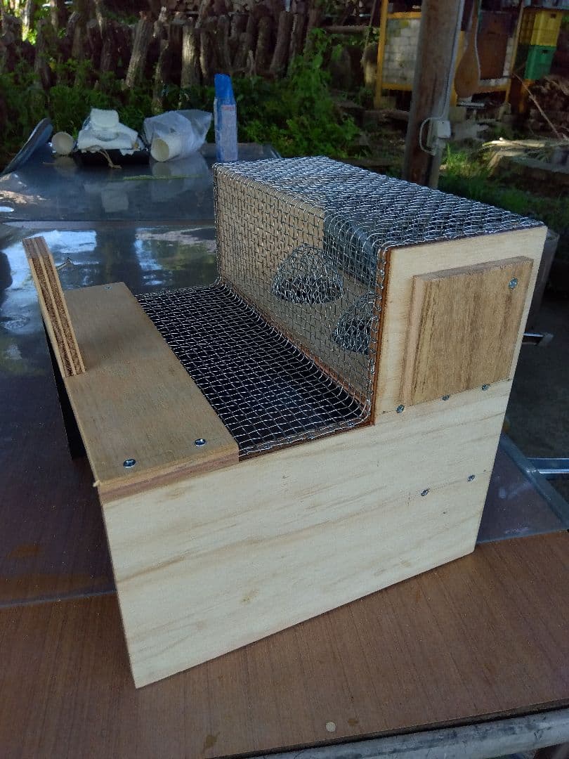 スズメバチ捕獲器 スズメバチ生捕器 2個売りです