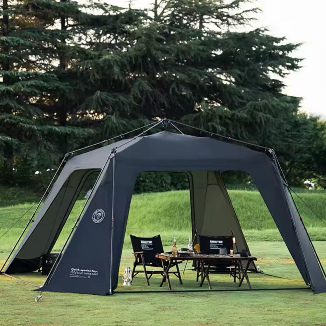 広い内部空間のキャンプテント 16㎡【初回料金】