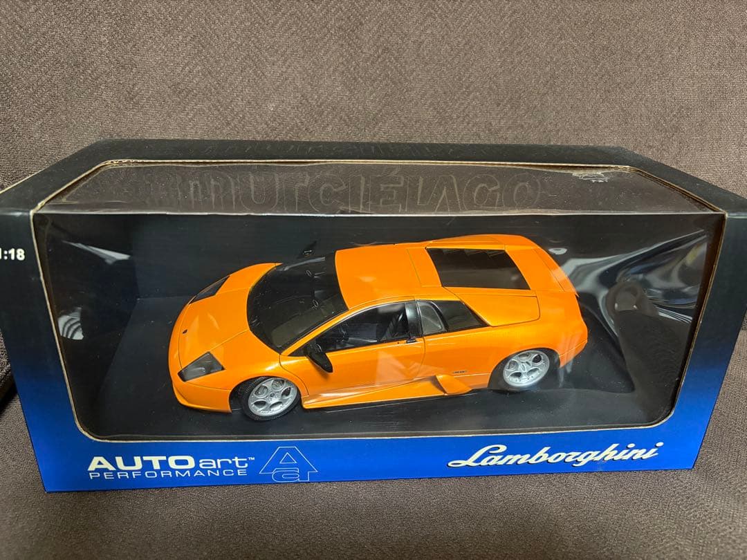 ハチハチAUTOart Lamborghini MURCIE