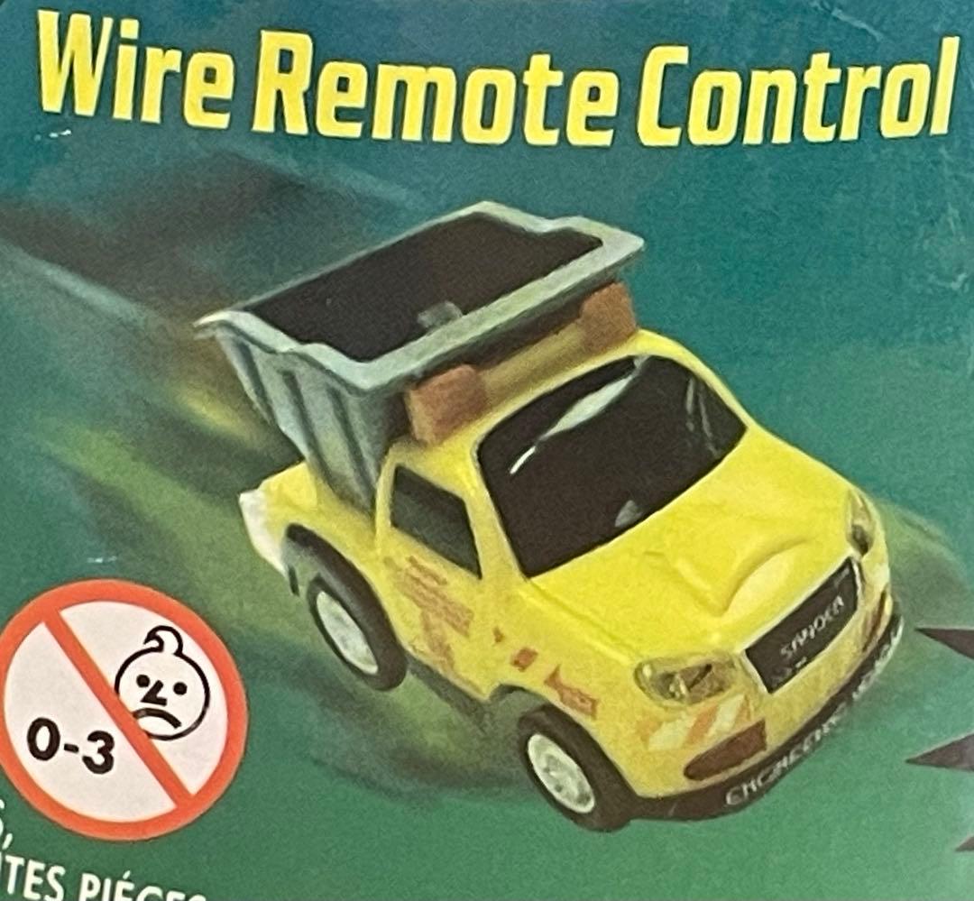 北箱　FordF-100 PickUpミニカーイエロートラックミニカー容器入り