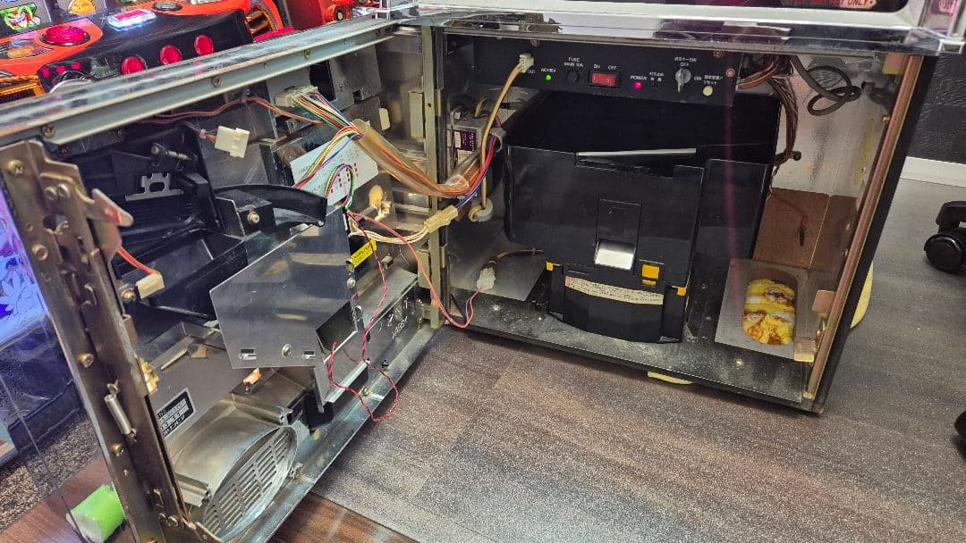 アントニオ猪木自身がパチスロ機 不要機付き 送料無料！！