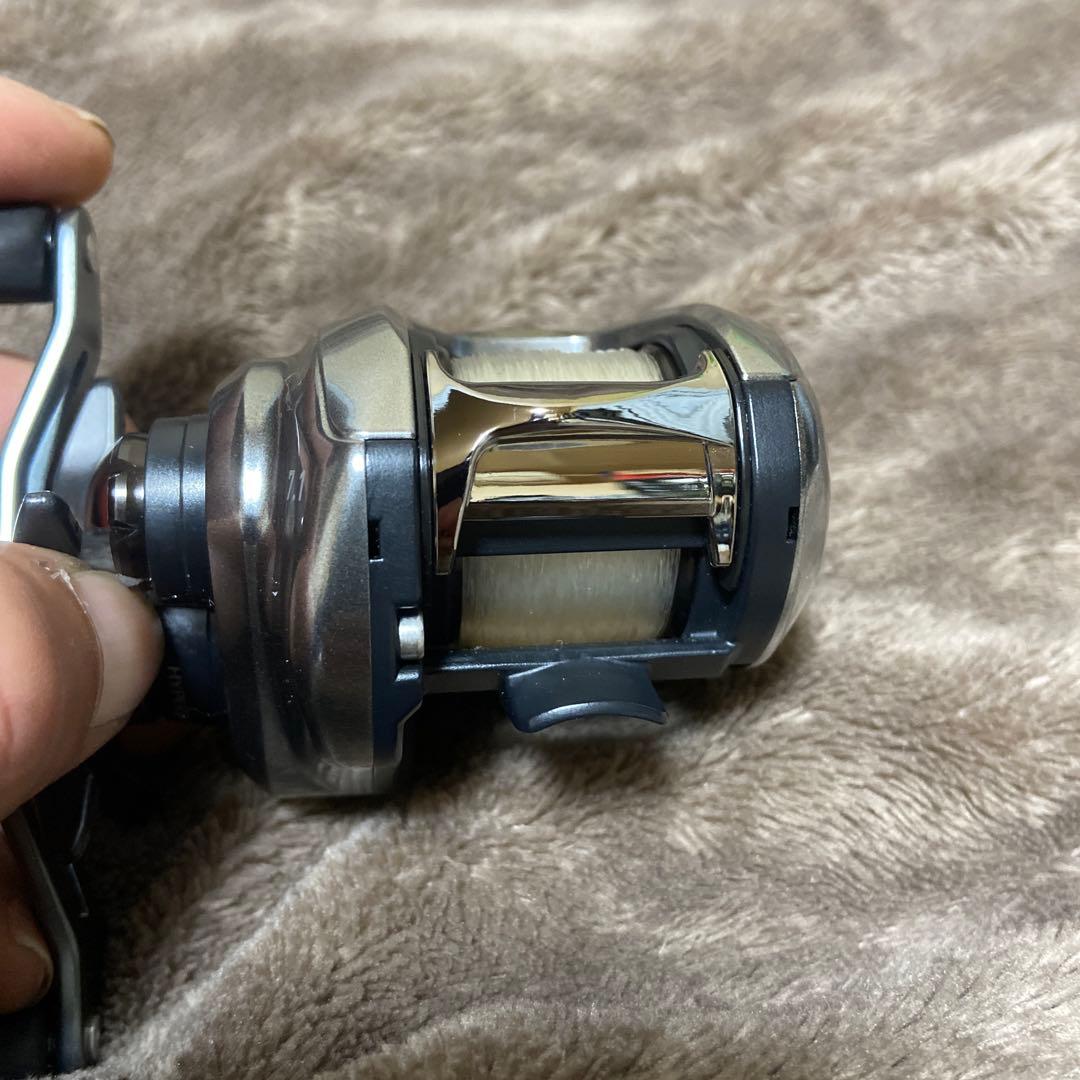 ダイワ 21ジリオンSVTW 7.1左巻き