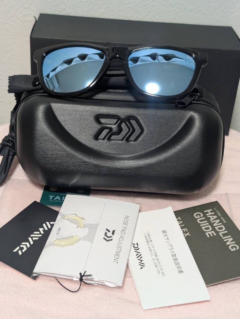 ダイワ偏光サングラス タレックス017 トゥルービュー ブルーレンズ