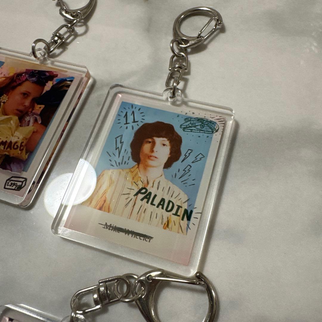 A*a様 ストレンジャー・シングス　落書きデザイン キーホルダー全6種類セット