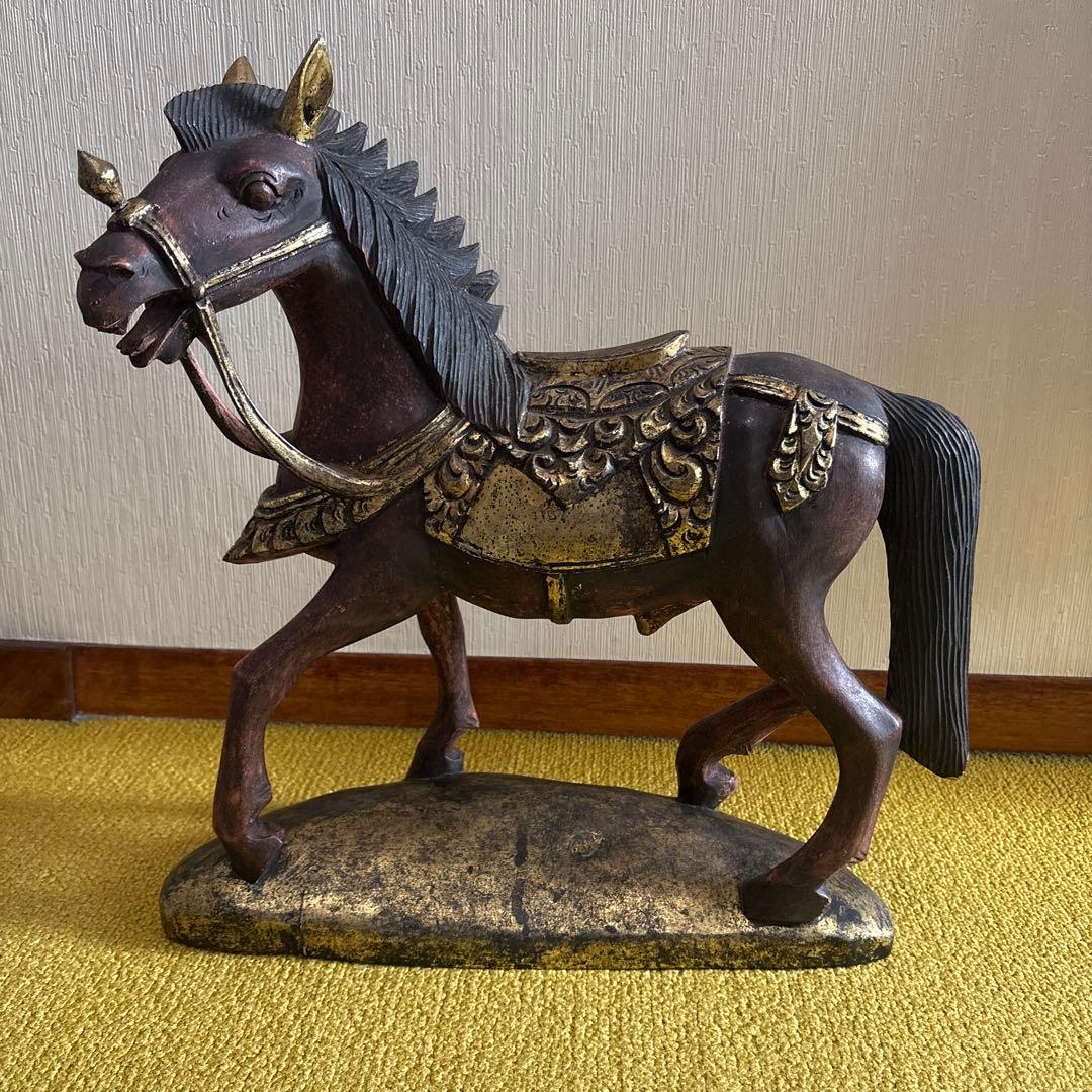 馬の彫刻 アンティーク　置物　オブジェ