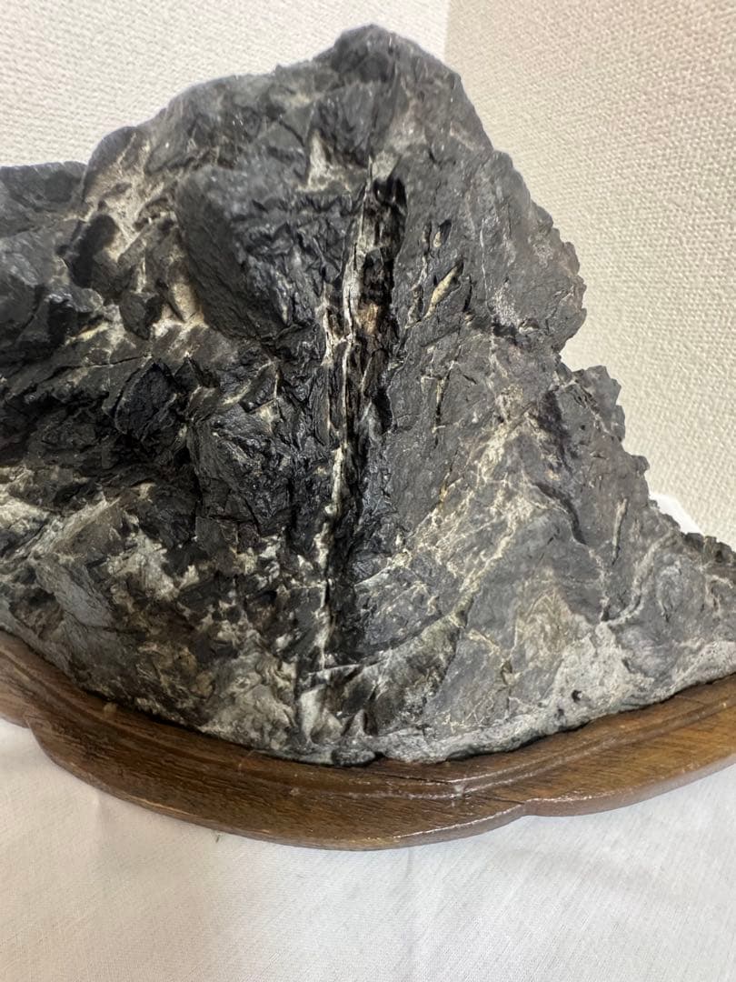 石製 山の形 置物 木製台座付き